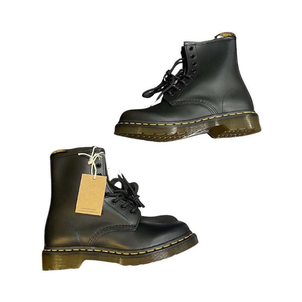 Dr. Martens AirWair 1460 Smooth Leather 8 Hole Lace up Boots SZ W 8 Combat Punk